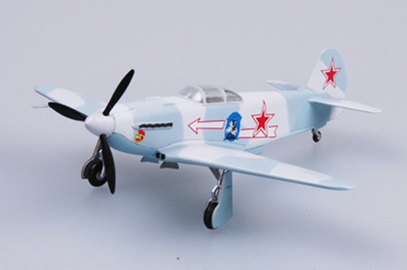 YAK-3 303 Fighter Aviation Division 1945 von Easy Model