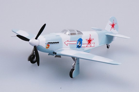 YAK-3 303 Fighter Aviation Division 1945 YAK-3 303 Fighter Aviation Division 1945 von Easy Model