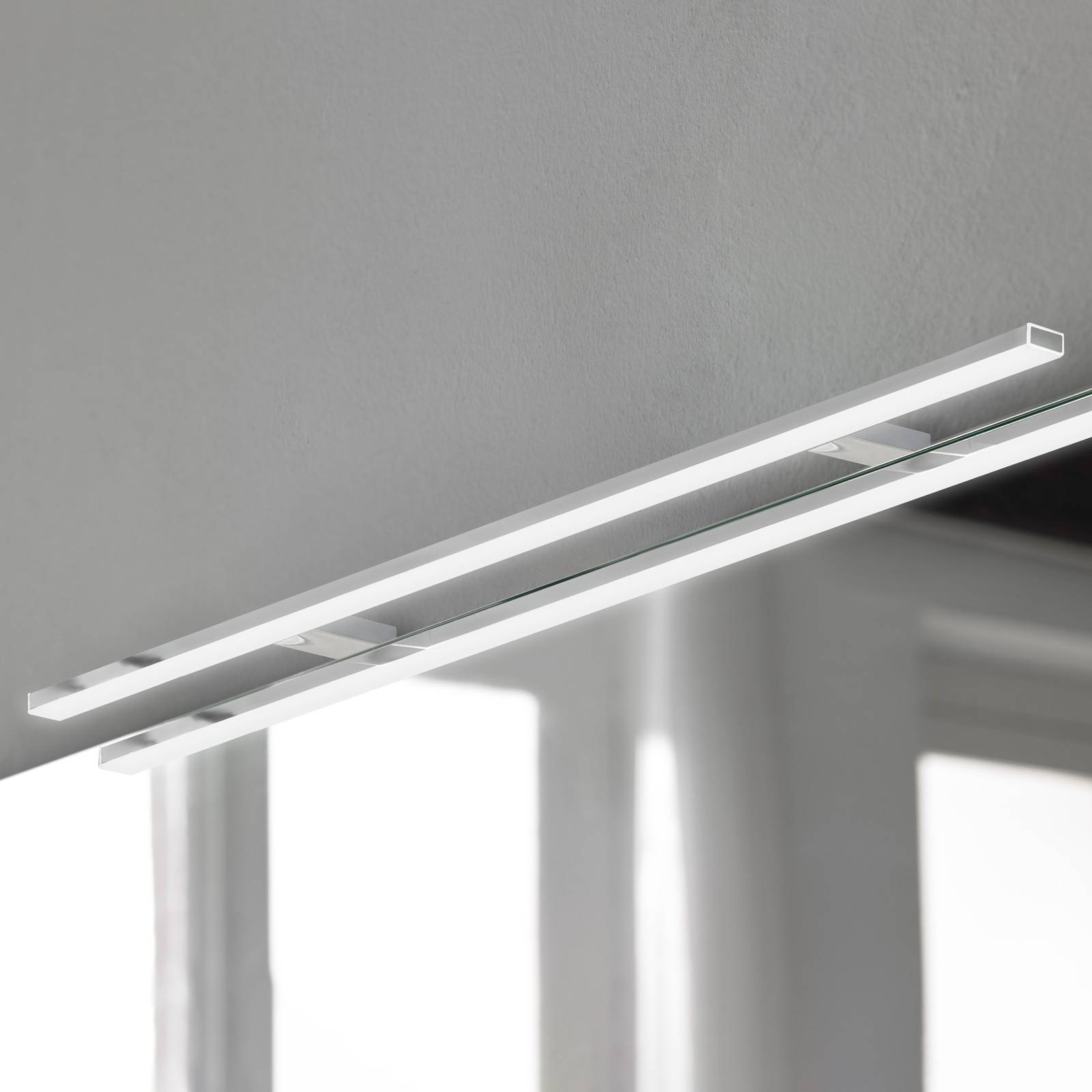 LED-Spiegelleuchte Esther 2, chrom, Breite 80 cm LED-Spiegelleuchte Esther 2, chrom, Breite 80 cm von Ebir
