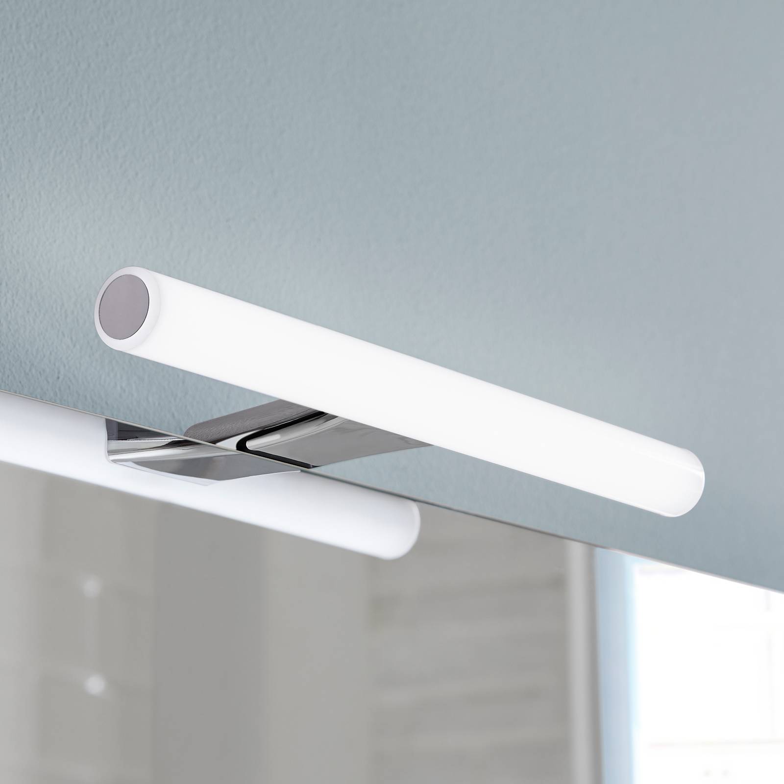 LED-Spiegelleuchte Irene 2, Breite 30 cm LED-Spiegelleuchte Irene 2, Breite 30 cm von Ebir