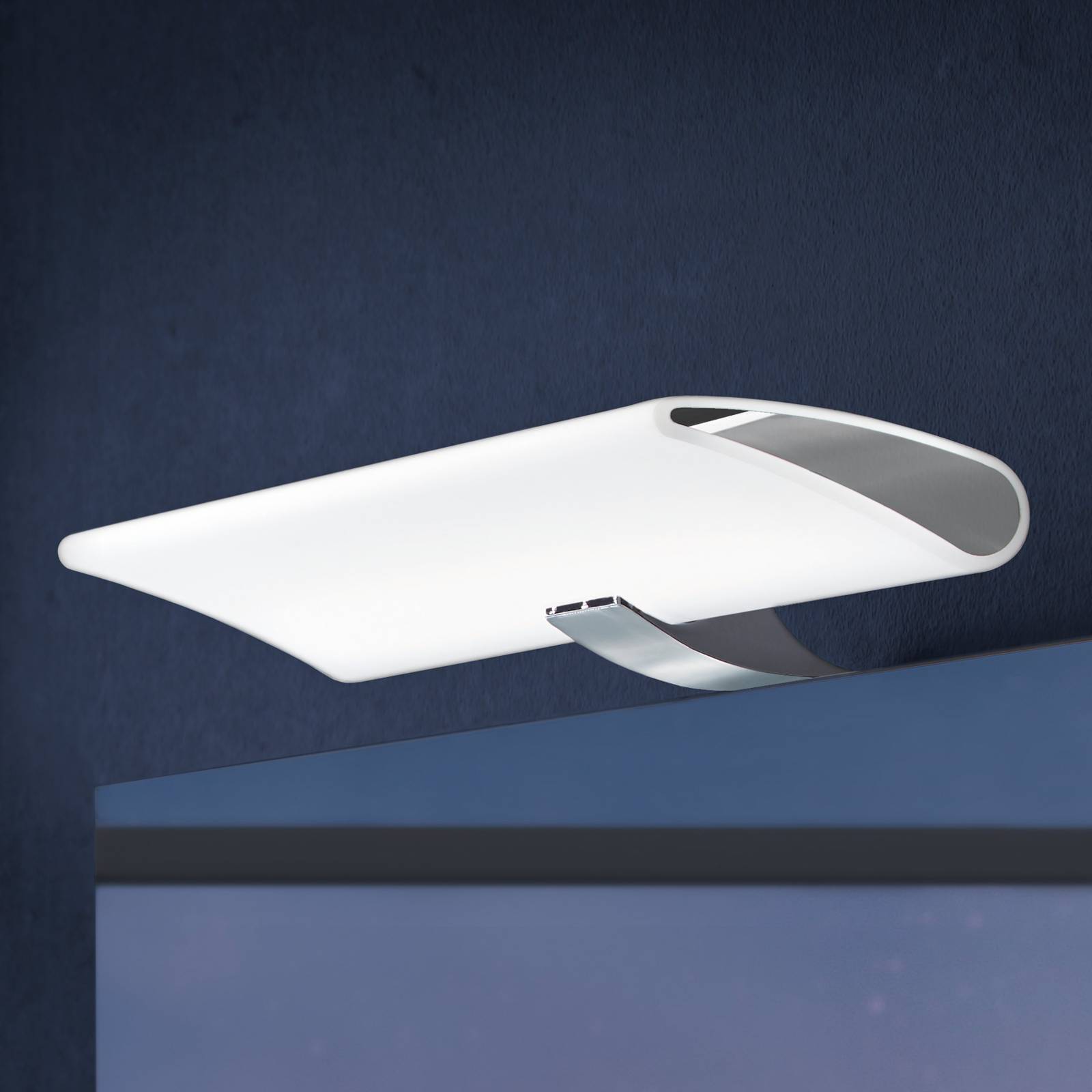 LED-Spiegelleuchte Miracle in Chrom, Breite 30 cm LED-Spiegelleuchte Miracle in Chrom, Breite 30 cm von Ebir