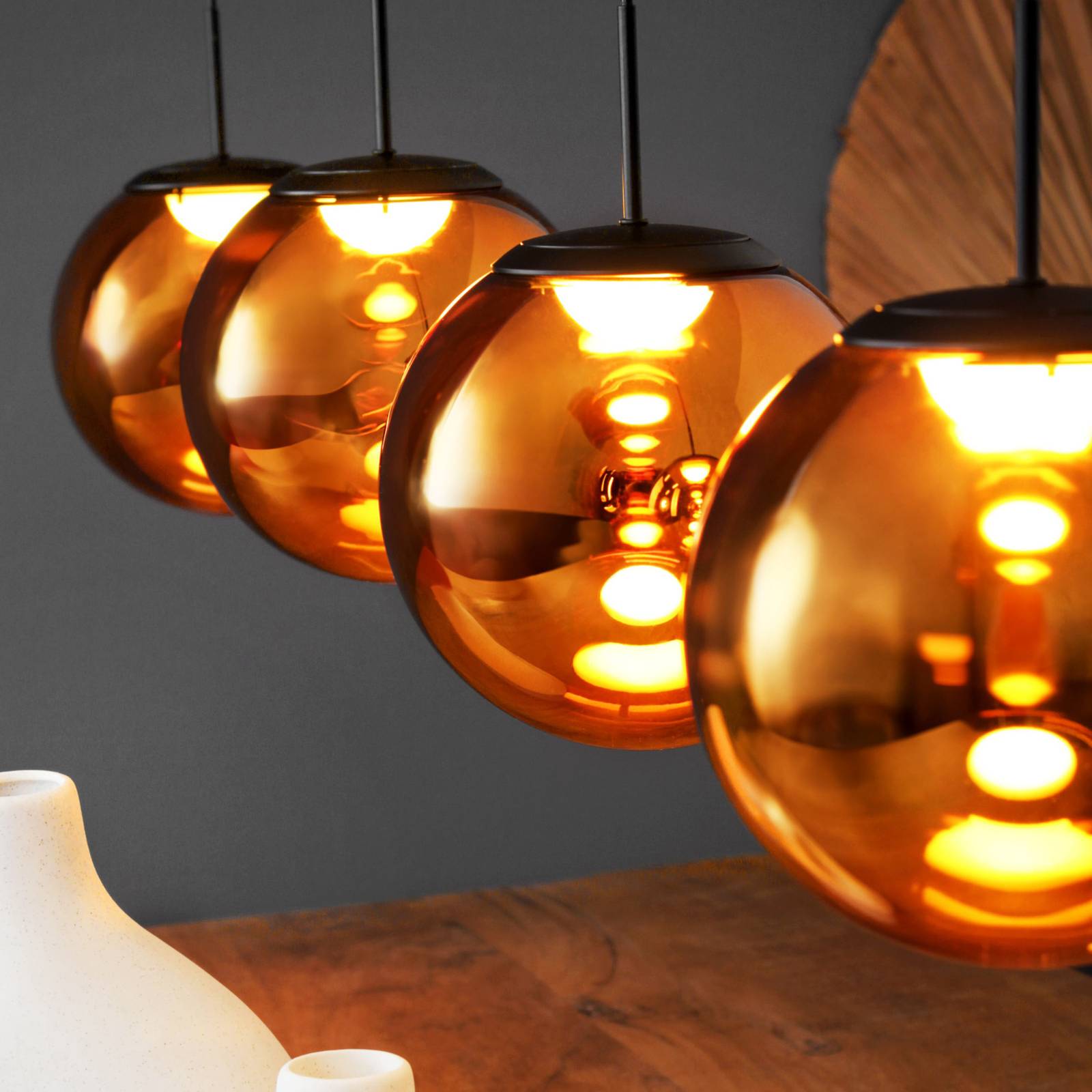 LED-Hängelampe Altaïr bernsteinfarben 4-flammig Glas 3.000 K LED-Hängelampe Altaïr bernsteinfarben 4-flammig Glas 3.000 K von Eco-Light
