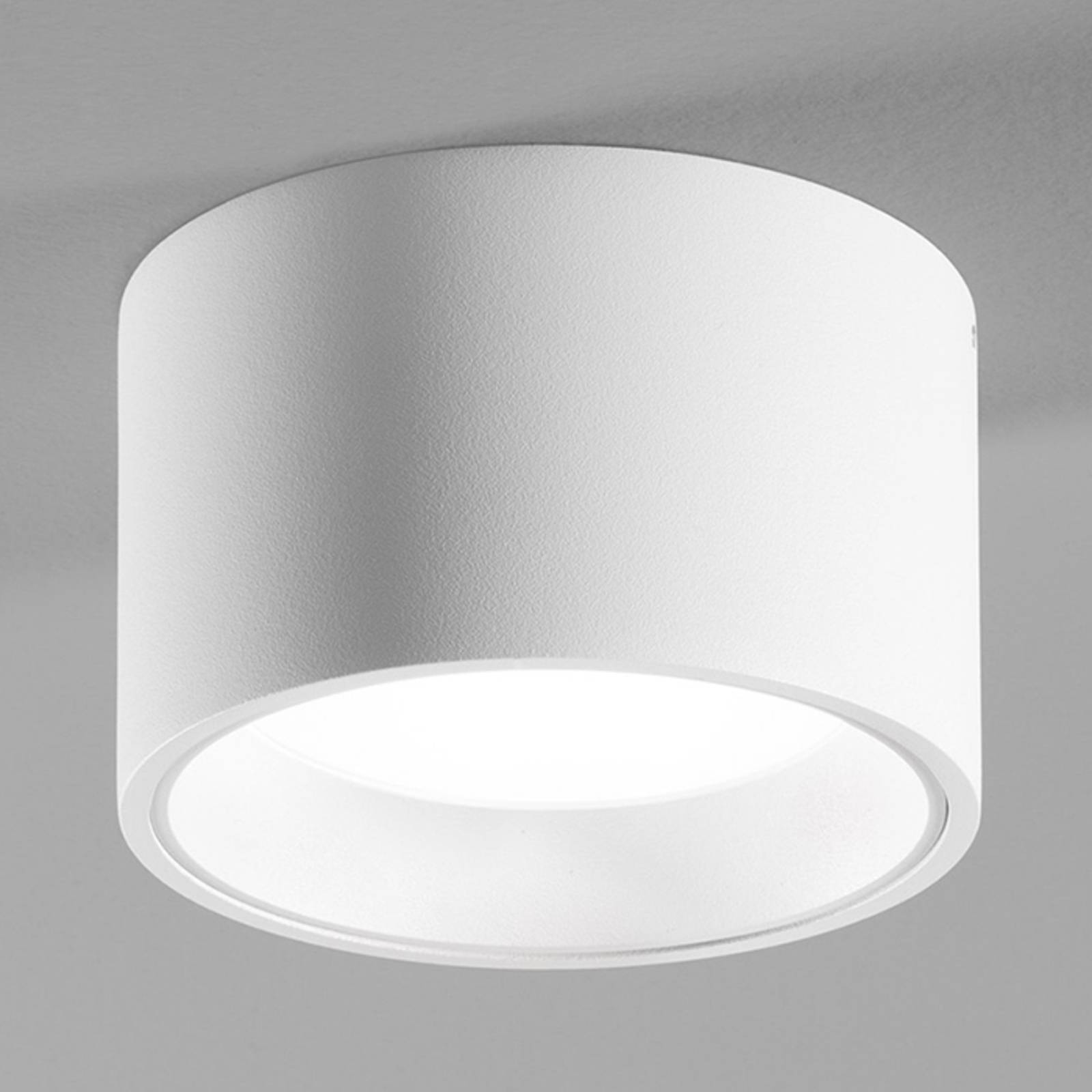 Weiße LED-Deckenleuchte Ringo mit IP54 von Egger Licht