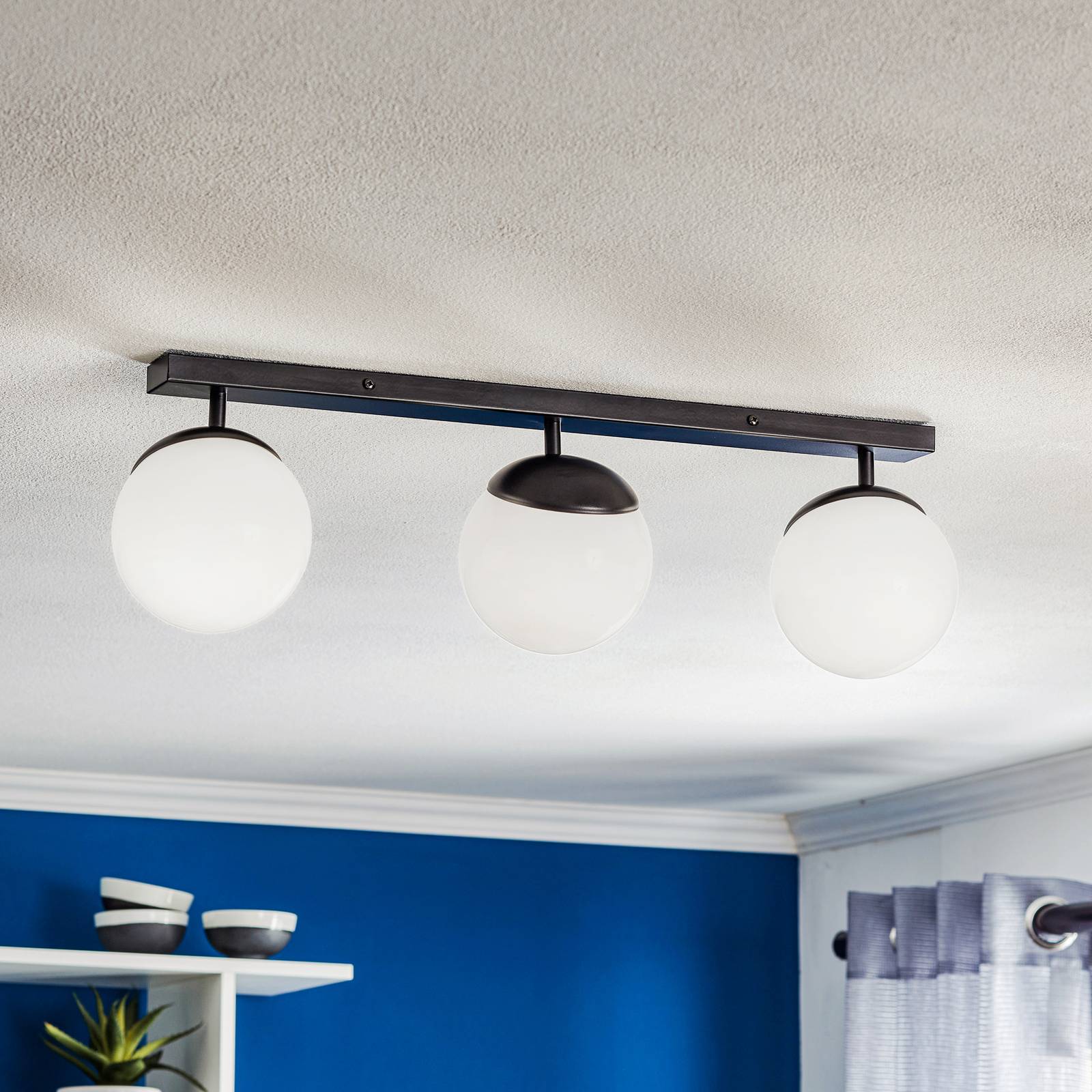 Deckenlampe Sfera 3-fl. direkt lang Glas/schwarz Deckenlampe Sfera 3-fl. direkt lang Glas/schwarz von Eko-Light