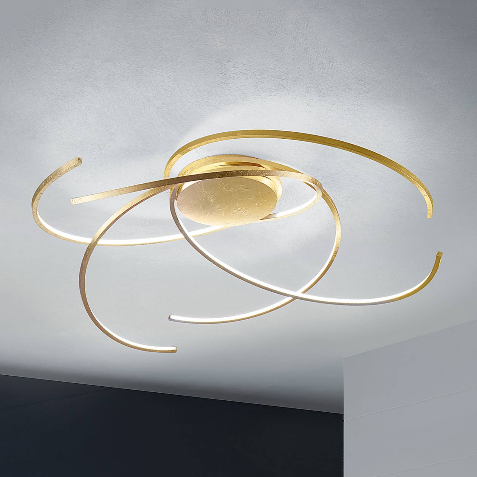 Escale Space - LED-Deckenlampe, 80 cm, Blattgold Escale Space - LED-Deckenlampe, 80 cm, Blattgold von Escale