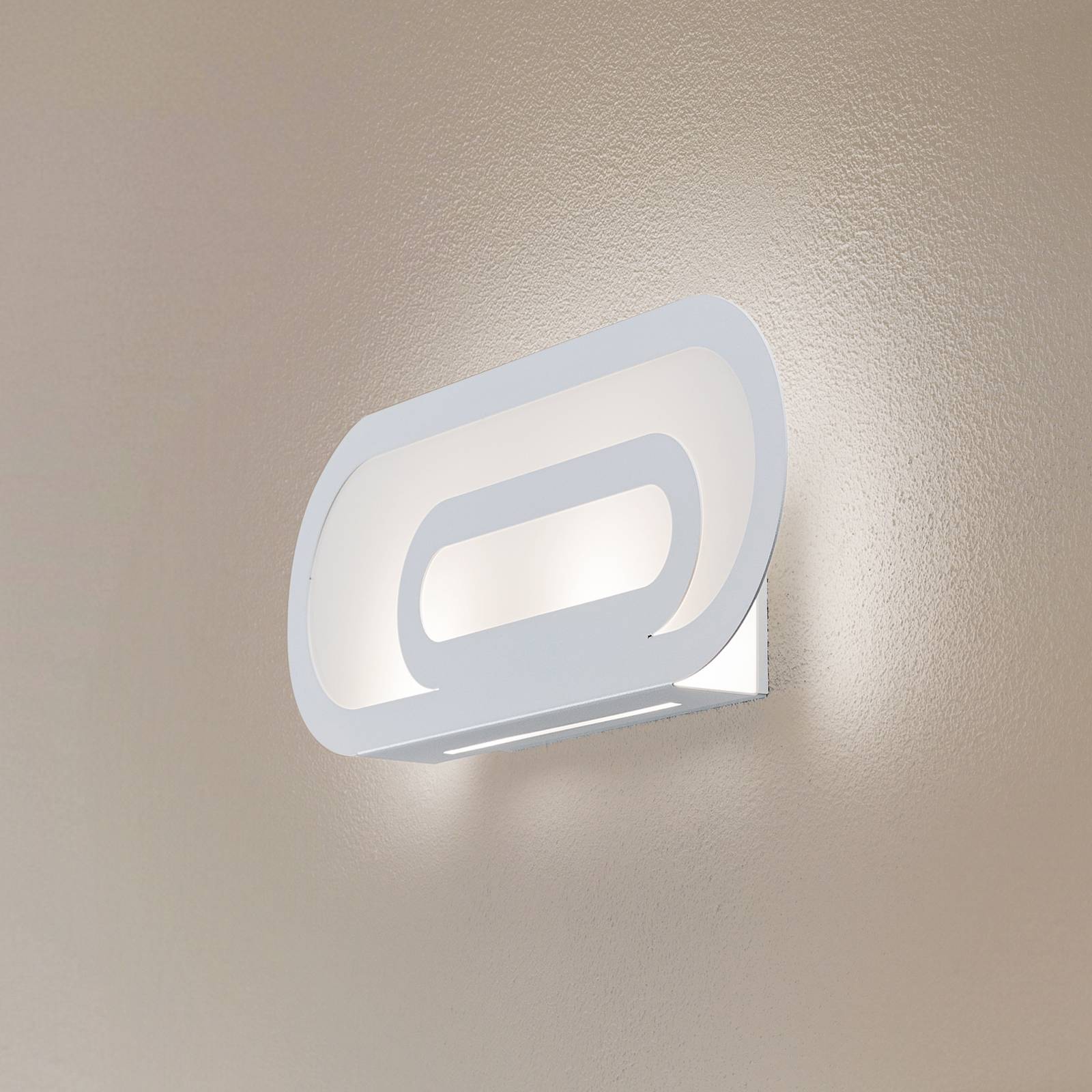 Euluna Elzear Wandleuchte, oval, weiß Euluna Elzear Wandleuchte, oval, weiß von Euluna