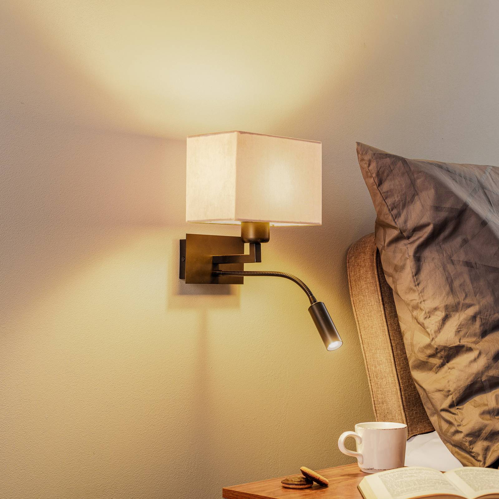 Wandlampe Harry, eckig, schwarz/schwarz/beige Wandlampe Harry, eckig, schwarz/schwarz/beige von Euluna