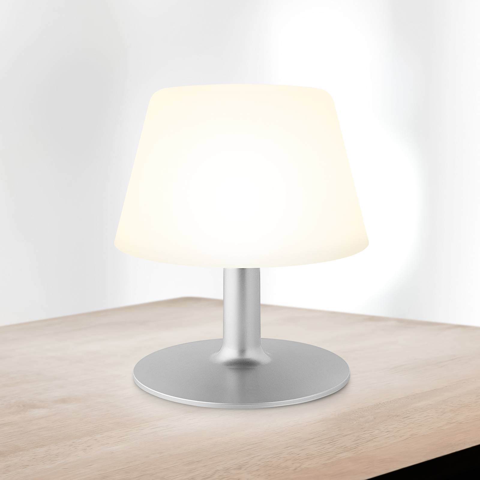 EVA Solo SunLight LED-Solar-Tischleuchte, USB 24cm EVA Solo SunLight LED-Solar-Tischleuchte, USB 24cm von Eva Solo