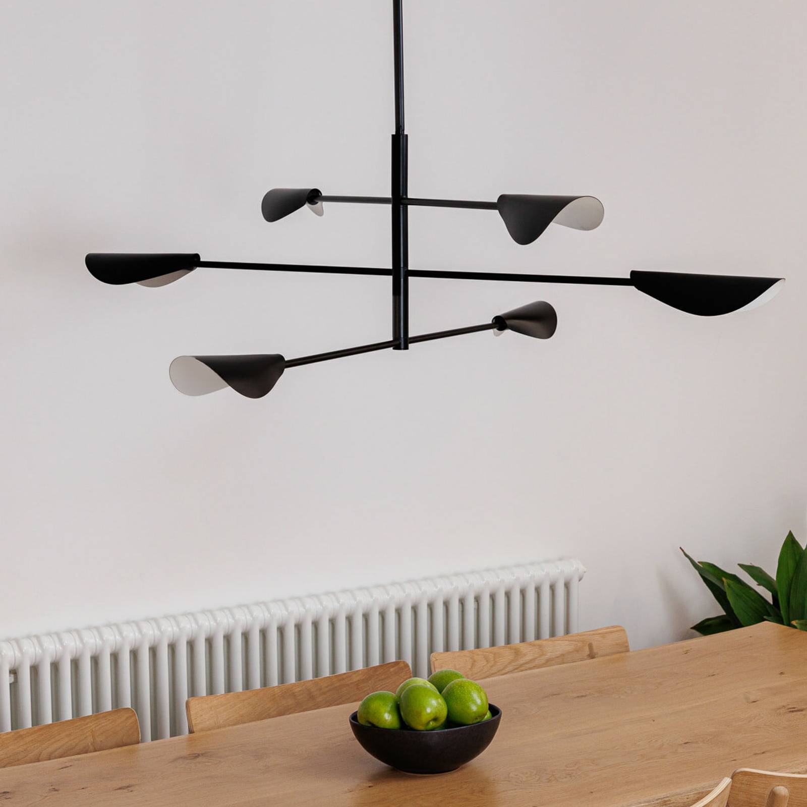 Hängeleuchte Liggera, schwarz, Stahl, Ø 136,8 cm, 6-flg. Hängeleuchte Liggera, schwarz, Stahl, Ø 136,8 cm, 6-flg. von FARO BARCELONA