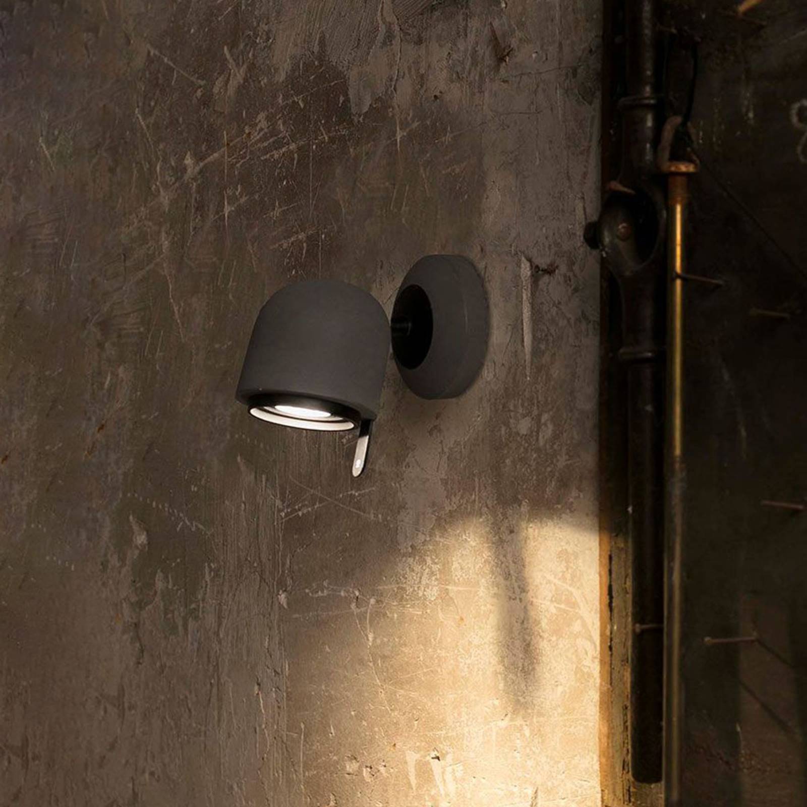 Moderner Beton-Wandspot Stone - variabel Moderner Beton-Wandspot Stone - variabel von FARO BARCELONA