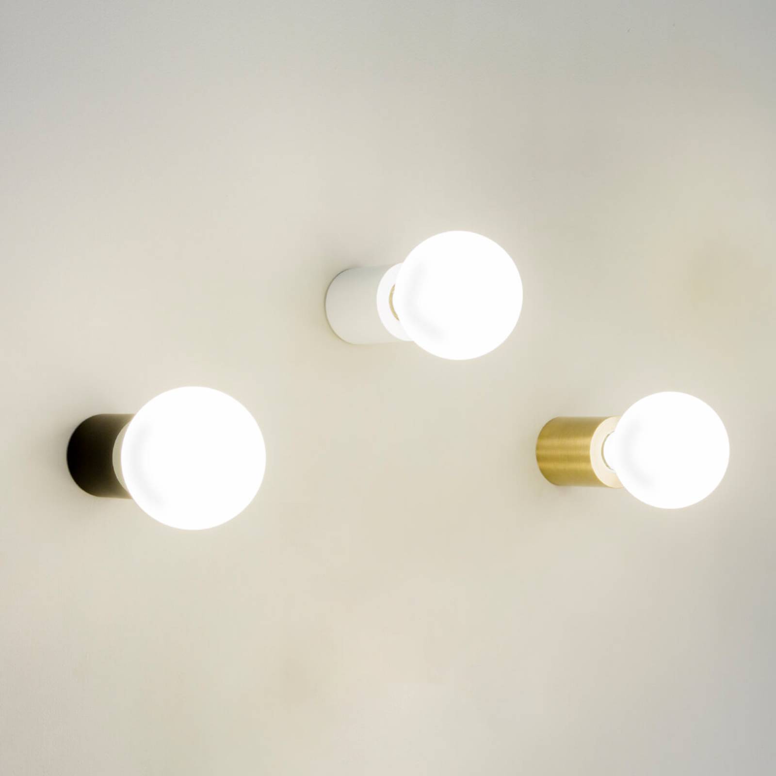 Ten - minimalistische Wandleuchte, satin gold Ten - minimalistische Wandleuchte, satin gold von FARO BARCELONA
