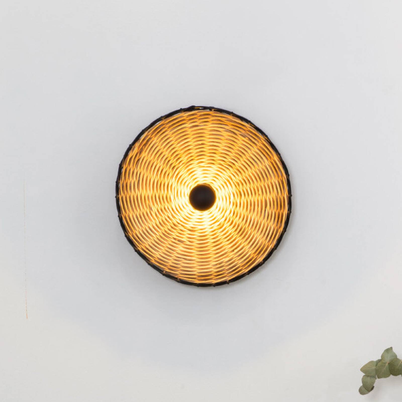 Wandleuchte Costas, schwarz/holz hell, Rattan, Ø 40 cm Wandleuchte Costas, schwarz/holz hell, Rattan, Ø 40 cm von FARO BARCELONA