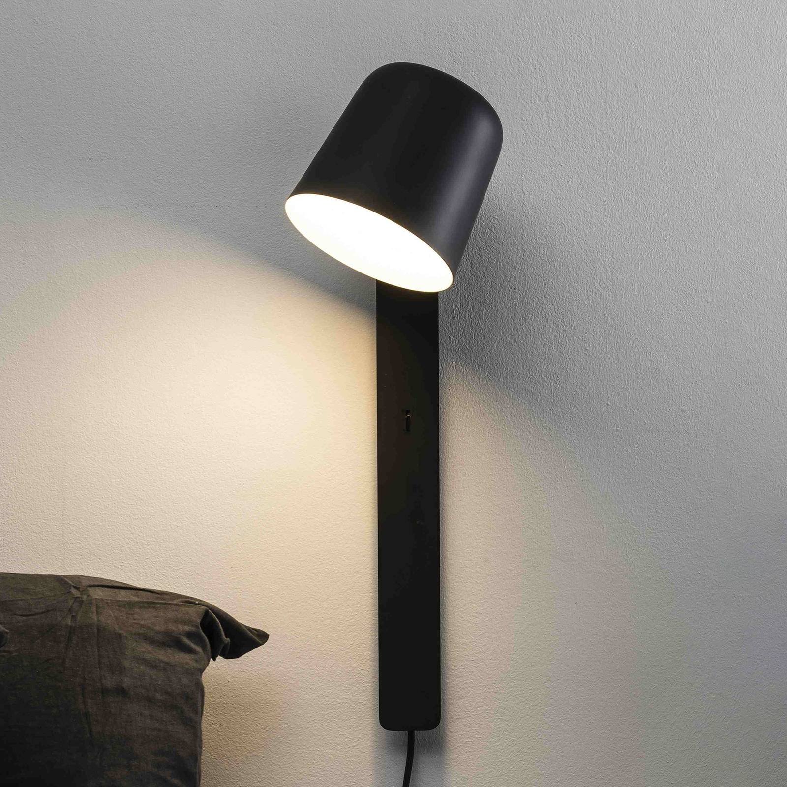 Wandleuchte Tila, schwenkbarer Kopf, schwarz Wandleuchte Tila, schwenkbarer Kopf, schwarz von FARO BARCELONA