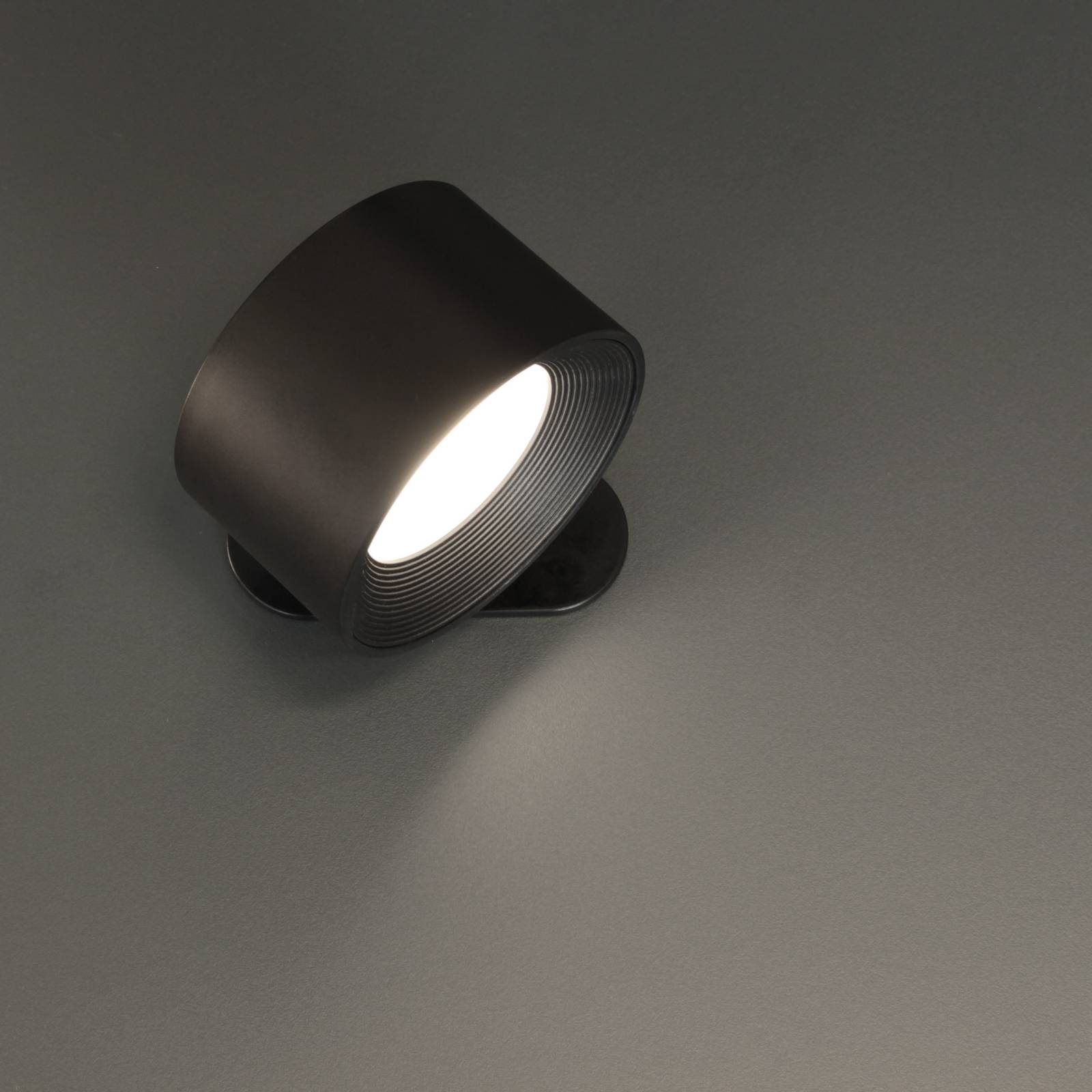 LED-Akku-Wandleuchte Magnetics, schwarz, CCT, mit Magnet LED-Akku-Wandleuchte Magnetics, schwarz, CCT, mit Magnet von FH Lighting