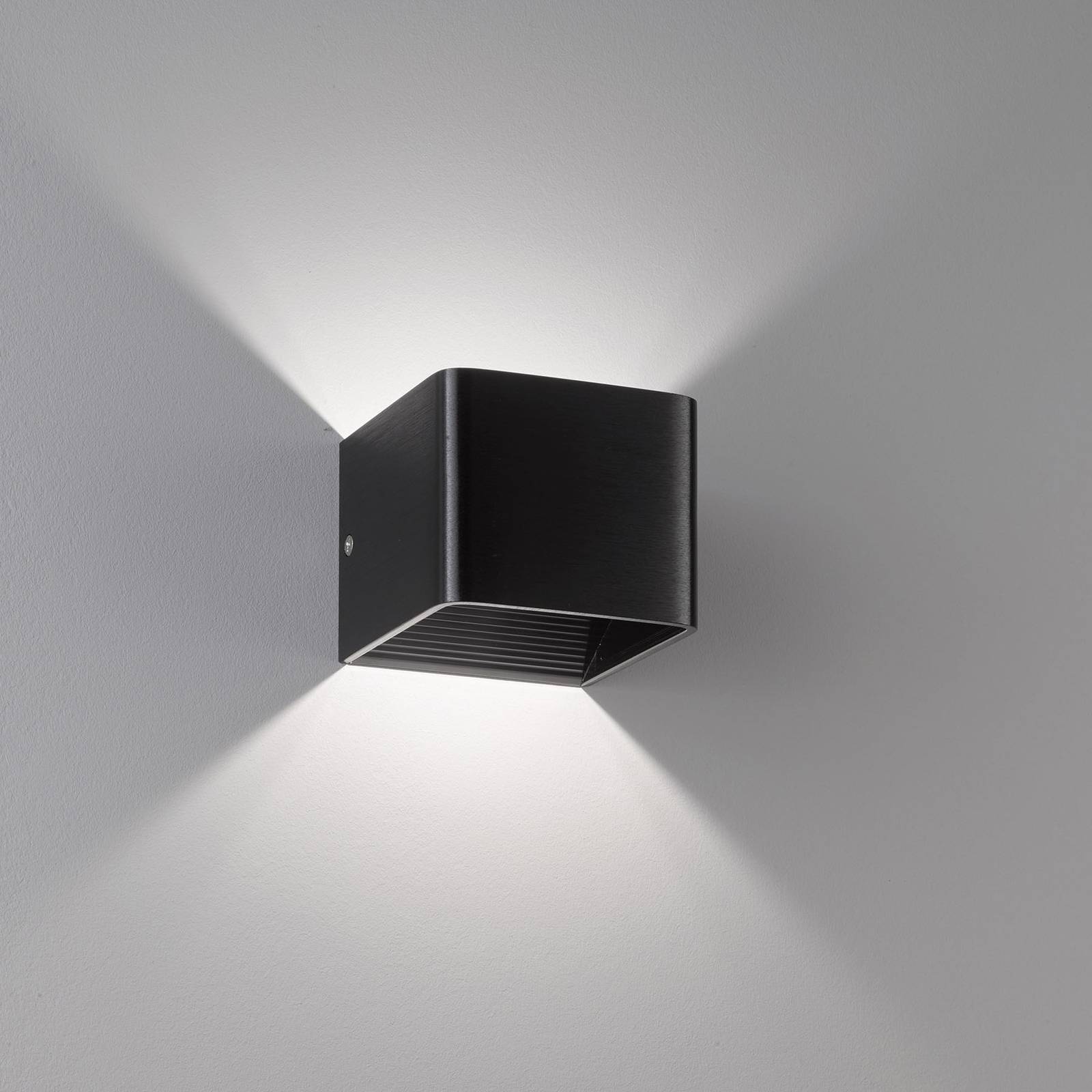 LED-Wandleuchte Dan, schwarz eloxiert LED-Wandleuchte Dan, schwarz eloxiert von FISCHER & HONSEL