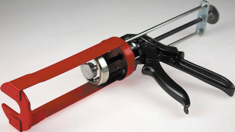 Flamro 32100 Auspresspistole f.BSS 480g Kartuschen Flamro 32100 Auspresspistole f.BSS 480g Kartuschen von FLAMRO Brandschutz-Systeme
