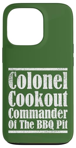 Colonel Cookout, Kommandant von The BBQ Pit, Barbecue Smoker Hülle für iPhone 13 Pro von FRESAN Funny Grill Master Dad BBQ Father's Day