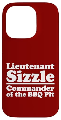 Lieutenant Sizzle, Kommandant des BBQ Pit Grill, Meat Daddy Hülle für iPhone 14 Pro von FRESAN Funny Grilling Master Dad BBQ Father's Day