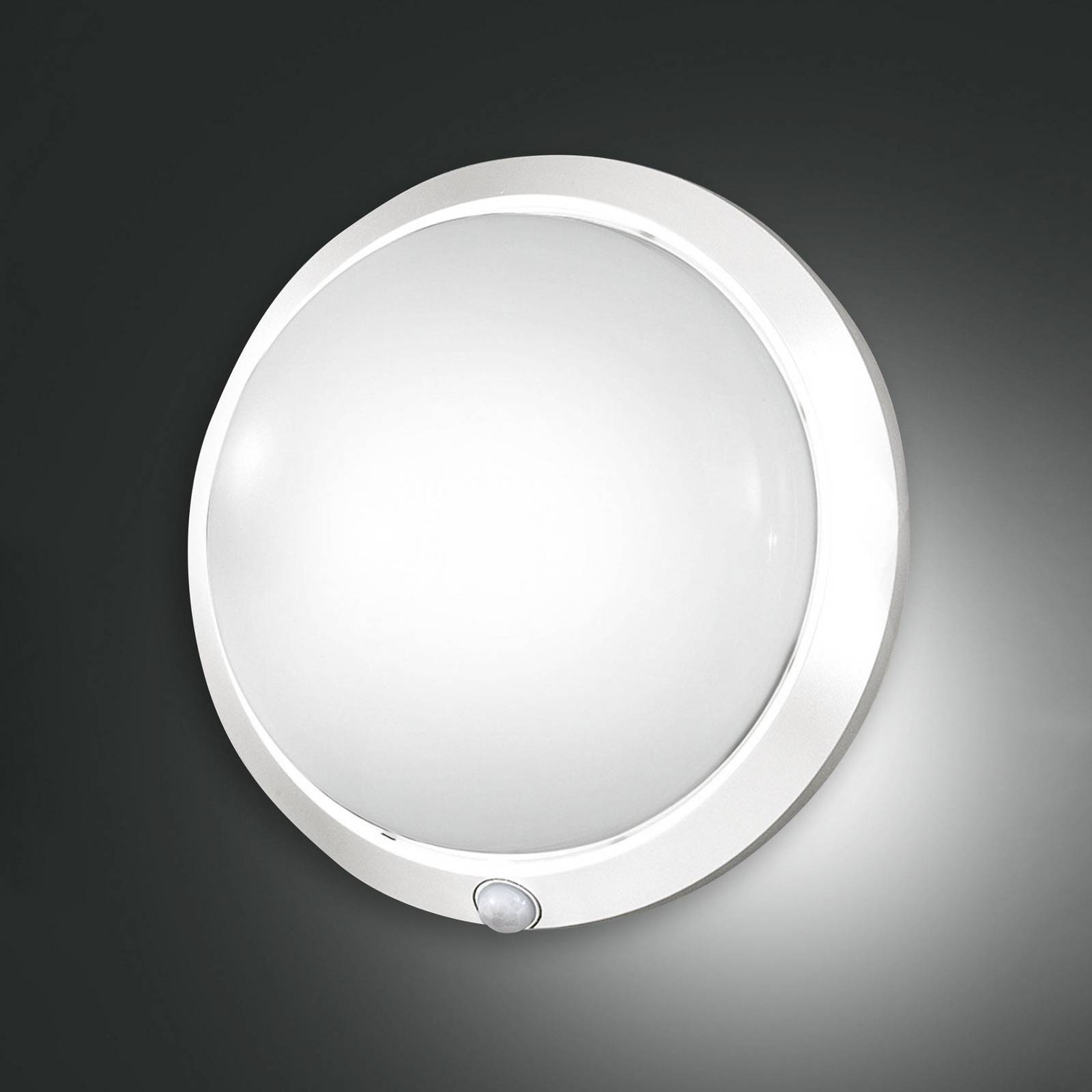 Außenwandleuchte Armilla, weiß, Bewegungsmelder, Ø 30 cm Außenwandleuchte Armilla, weiß, Bewegungsmelder, Ø 30 cm von Fabas Luce