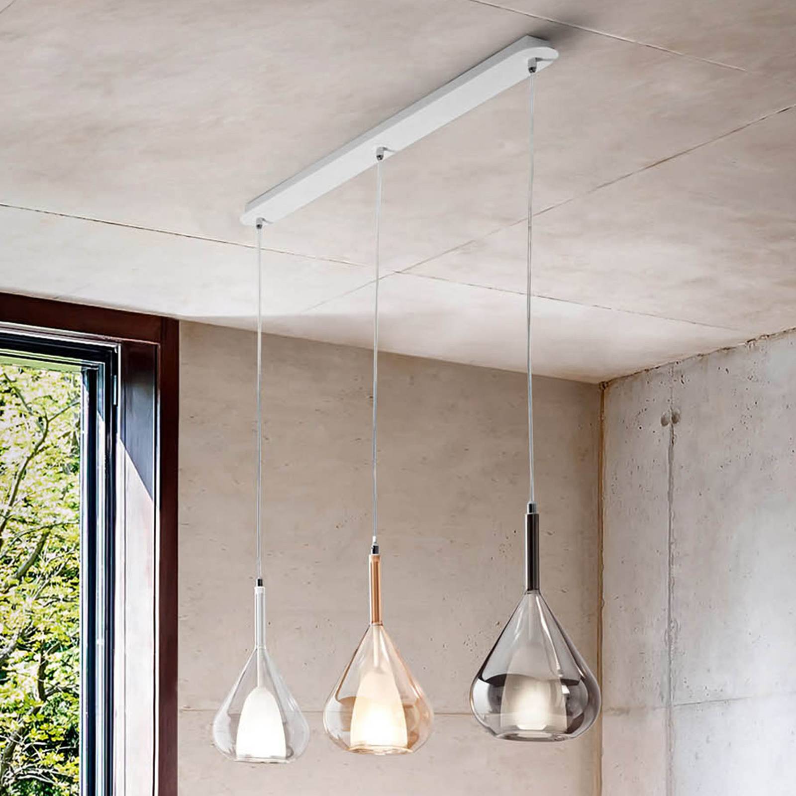 Hängeleuchte Lila aus Glas, dreiflammig lang Hängeleuchte Lila aus Glas, dreiflammig lang von Fabas Luce