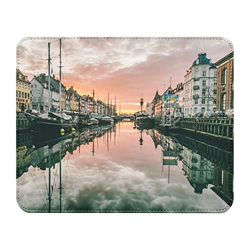 Fabulous Mauspad aus Kunstleder Kopenhagener Hafen Sonnenuntergang Dänemark Fabulous Mauspad aus Kunstleder Kopenhagener Hafen Sonnenuntergang Dänemark von Fabulous