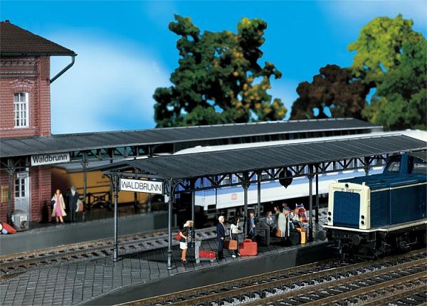 2 Bahnsteige 2 Bahnsteige von Faller