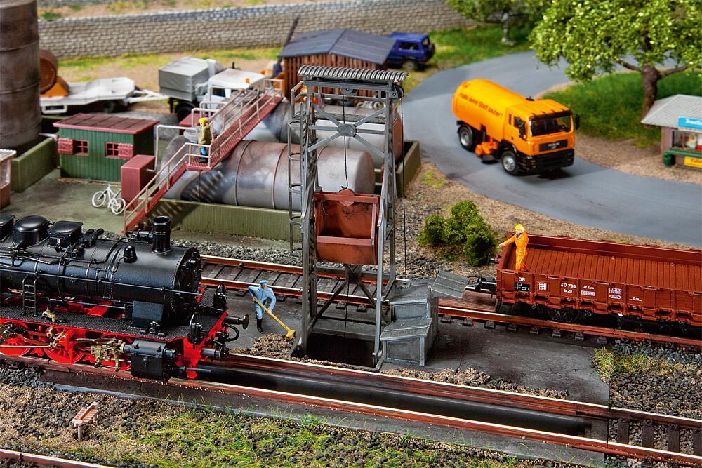 Ausschlackanlage mit Antriebsteilen von Faller