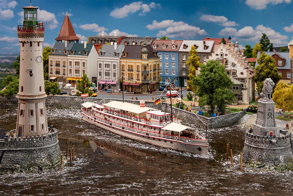 Fahrgastschiff Oesterreich Fahrgastschiff Oesterreich von Faller