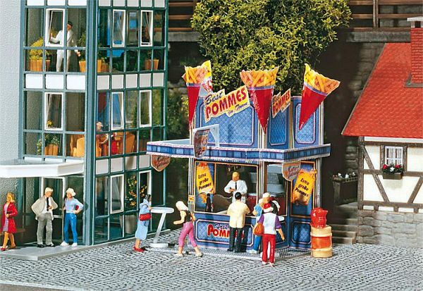 Kirmesbude Pommes XXL von Faller