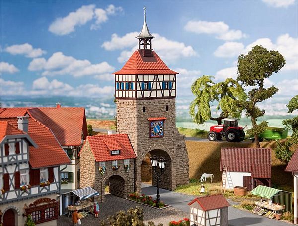 Stadttor mit Torhaus Stadttor mit Torhaus von Faller