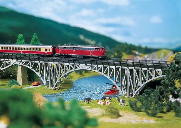 Stahlträgerbrücke Stahlträgerbrücke von Faller
