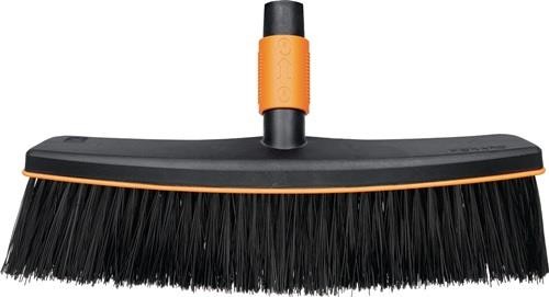 Fiskars Straßenbesen QuikFit™ Ku.L.380mm 1001416 von Fiskars