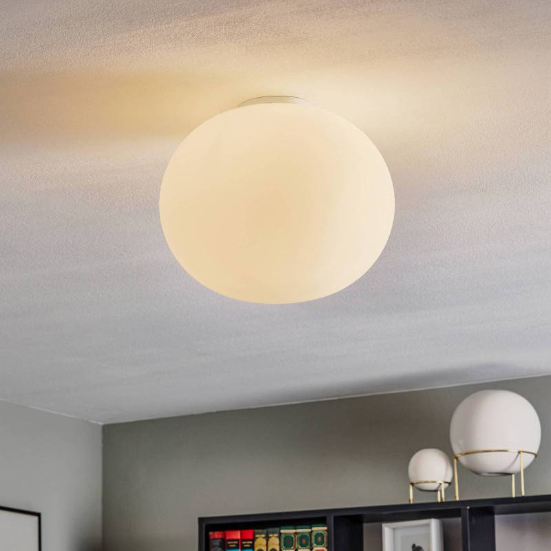 FLOS Glo-Ball - kugelrunde Deckenleuchte 33 cm von Flos