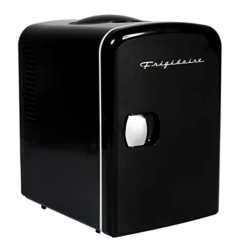 Frigidaire Tragbarer, kompakter Mini-Kühlschrank, 4 Liter Fassungsvermögen, kühlt sechs Dosen mit 340 ml, 100% Freonfrei und umweltfreundlich, inklusive Steckern für die Steckdose zu Hause und 12 V Frigidaire Tragbarer, kompakter Mini-Kühlschrank, 4 Liter Fassungsvermögen, kühlt sechs Dosen mit 340 ml, 100% Freonfrei und umweltfreundlich, inklusive Steckern für die Steckdose zu Hause und 12 V von Frigidaire