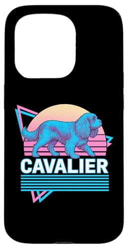 Cavalier King Charles Spaniel im Retro-Stil im Vintage-Synthwave-Stil Hülle für iPhone 15 Pro Cavalier King Charles Spaniel im Retro-Stil im Vintage-Synthwave-Stil Hülle für iPhone 15 Pro von Funny Cavalier 80s Synthwave Vaporwave Dog Designs