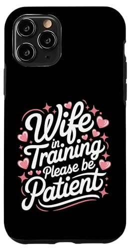 Ehefrau Ehefrau im Training bitte haben Sie Geduld Hülle für iPhone 11 Pro Ehefrau Ehefrau im Training bitte haben Sie Geduld Hülle für iPhone 11 Pro von Funny Wife Marriage Couple Wedding Anniversary