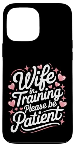 Ehefrau Ehefrau im Training bitte haben Sie Geduld Hülle für iPhone 13 Pro Max Ehefrau Ehefrau im Training bitte haben Sie Geduld Hülle für iPhone 13 Pro Max von Funny Wife Marriage Couple Wedding Anniversary