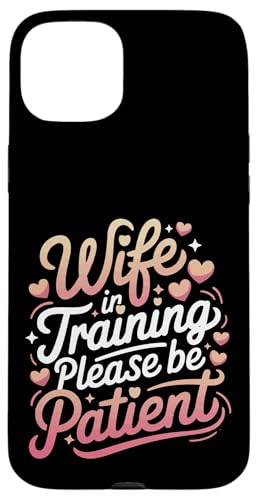 Ehefrau Ehefrau im Training bitte haben Sie Geduld Hülle für iPhone 15 Plus Ehefrau Ehefrau im Training bitte haben Sie Geduld Hülle für iPhone 15 Plus von Funny Wife Marriage Couple Wedding Anniversary