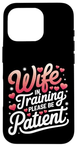 Ehefrau Ehefrau im Training bitte haben Sie Geduld Hülle für iPhone 16 Pro Ehefrau Ehefrau im Training bitte haben Sie Geduld Hülle für iPhone 16 Pro von Funny Wife Marriage Couple Wedding Anniversary