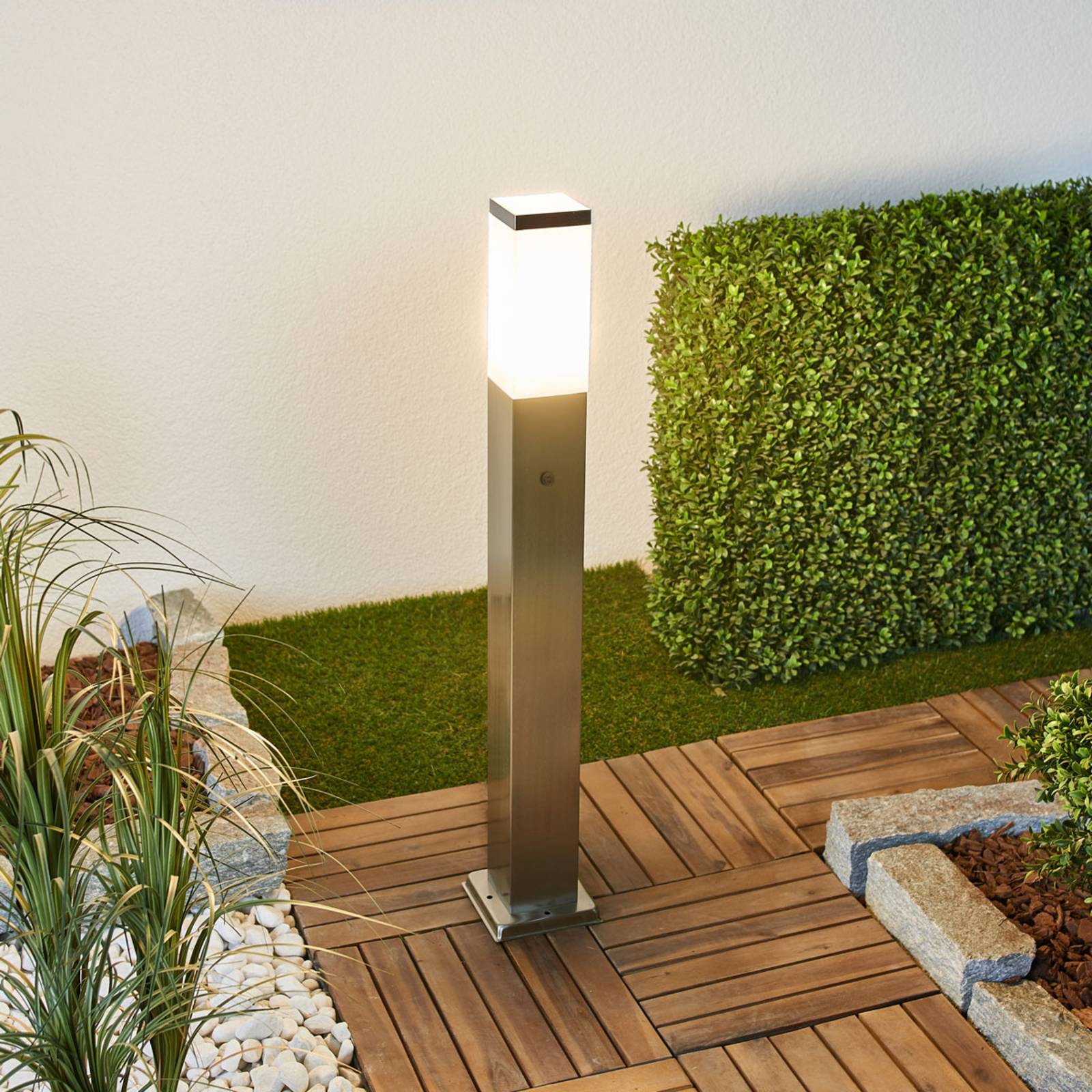 Wegeleuchte 400166 mit zwei Steckdosen, Sensor Wegeleuchte 400166 mit zwei Steckdosen, Sensor von G & L Handels GmbH