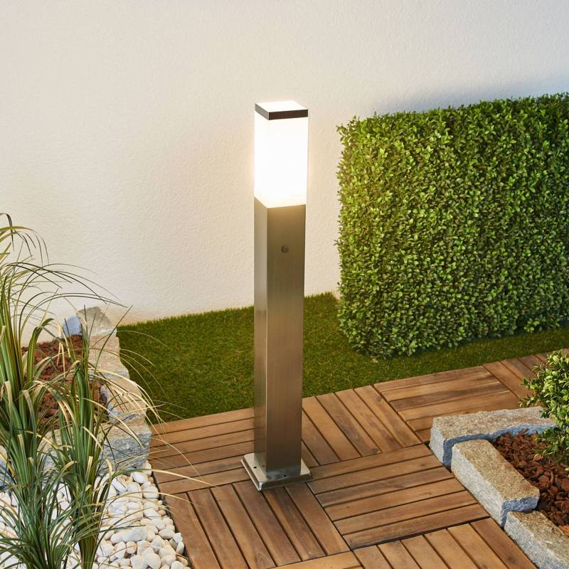 Wegeleuchte 400166 mit zwei Steckdosen, Sensor von G & L Handels GmbH