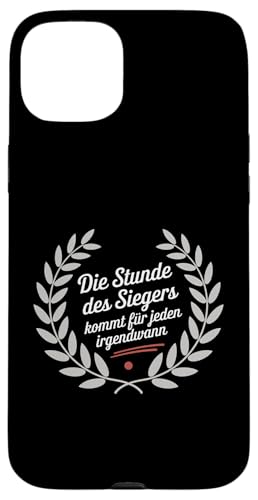 Die Stunde des Siegers kommt für Jeden irgendwann Hülle für iPhone 15 Plus Die Stunde des Siegers kommt für Jeden irgendwann Hülle für iPhone 15 Plus von GEHASST VERDAMMT VERGÖTTERT