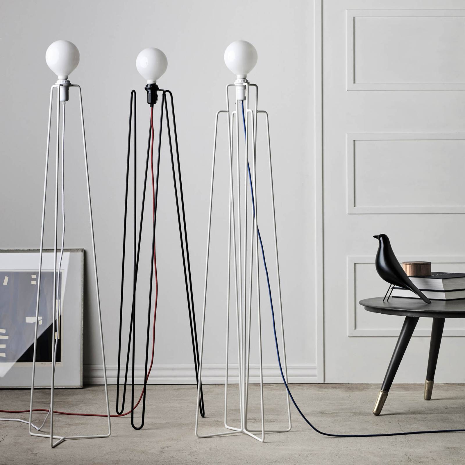 GRUPA Model M3 LED-Stehleuchte weiß, Kabel weiß GRUPA Model M3 LED-Stehleuchte weiß, Kabel weiß von GRUPA