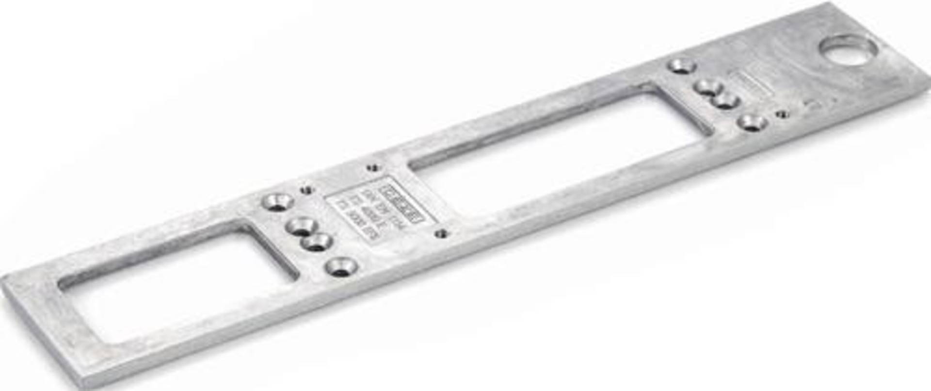 Geze Montagepl.f.TS 4000/5000 silber 59107 Geze Montagepl.f.TS 4000/5000 silber 59107 von Geze