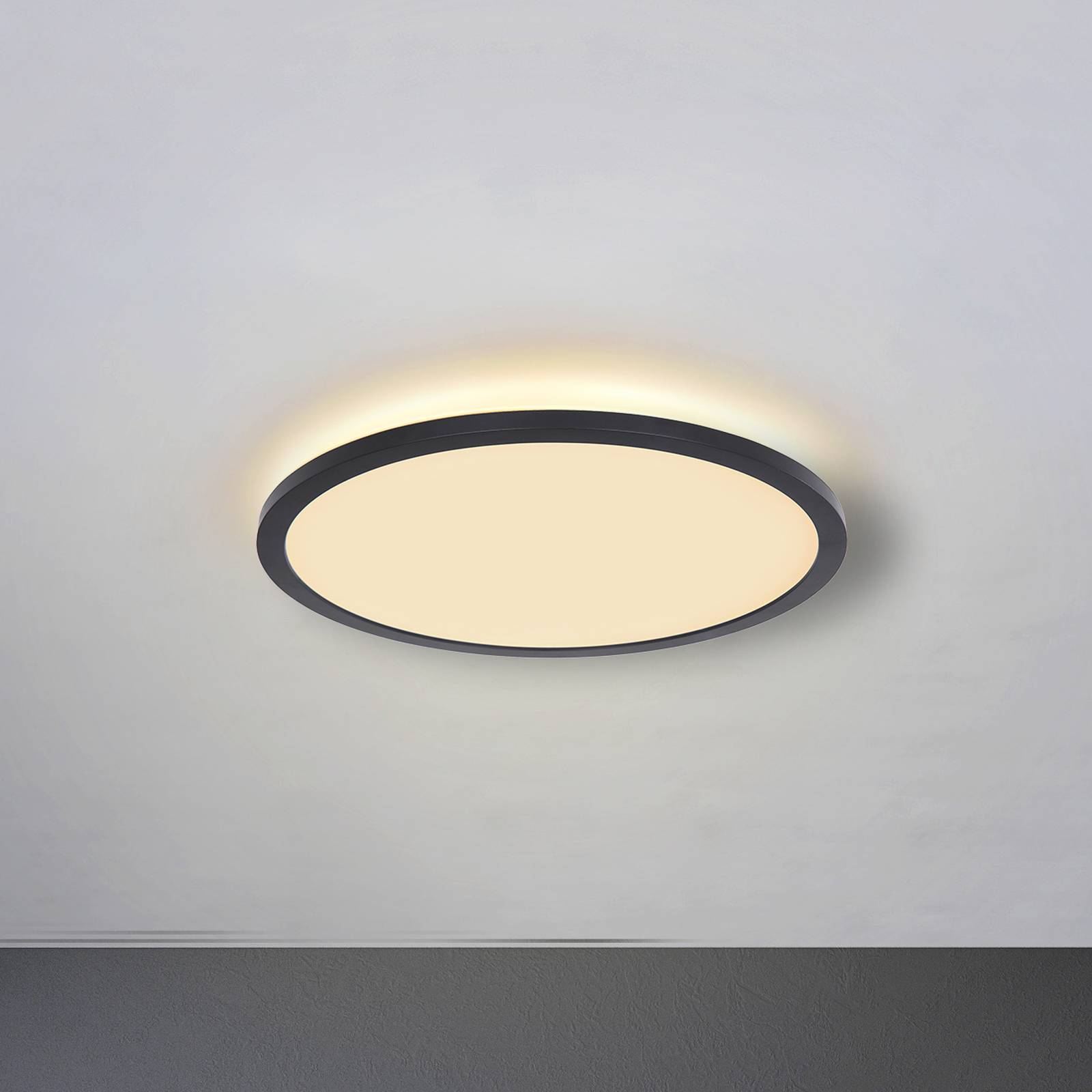 LED-Deckenleuchte Sapana, schwarz, rund, dimmbar LED-Deckenleuchte Sapana, schwarz, rund, dimmbar von Globo