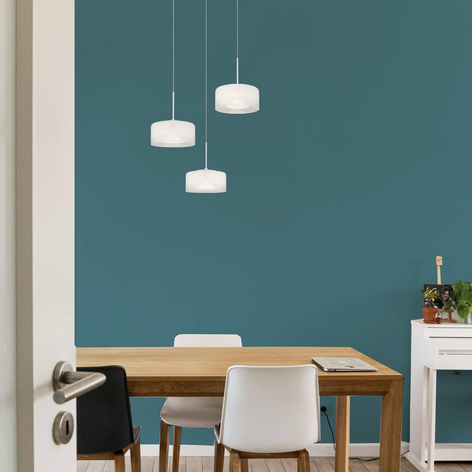 LED-Hängeleuchte Belinda, Ø 40 cm, weiß, 3-flg., Glas von Globo