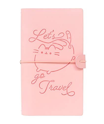 Grupo Erik Reisetagebuch zum Selberschreiben Pusheen | Dotted Notebook 12x19,6 cm, Einband aus synthetischem Leder und Gummiband zum sicheren Verschließen, Rose von Grupo Erik