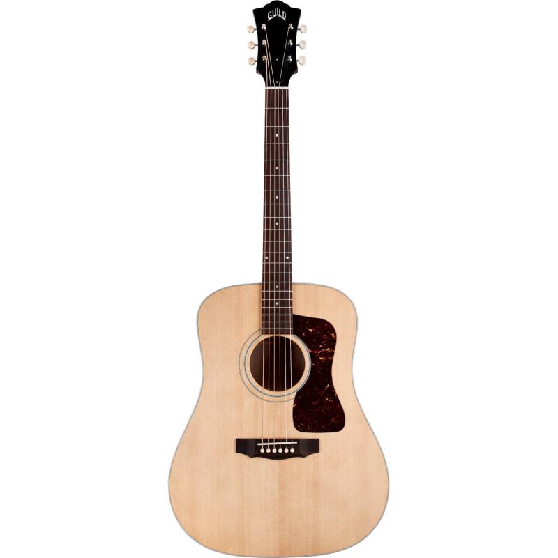 Guild D-40 Standard Natural Acoustic Guitar with Case von Guild