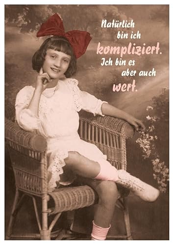 Retro Humor Postkarte mit Vintage Mädchen und Spruch 'Natürlich bin ich kompliziert. Ich bin es aber auch wert' - Witzige Postkarte für Freunde & Familie, Ironische Geschenkkarte von Gutsch Verlag