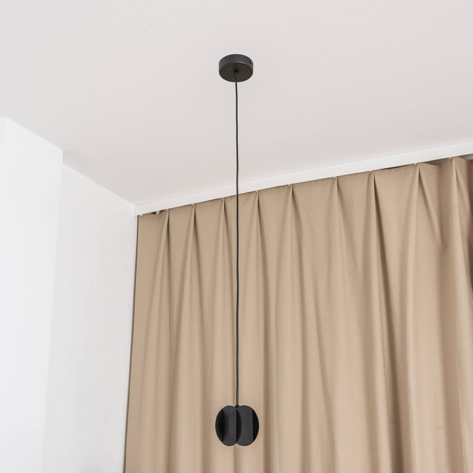 Hängeleuchte GAMBIT, schwarz, Ø 10 cm, Metall, GU10-LED Hängeleuchte GAMBIT, schwarz, Ø 10 cm, Metall, GU10-LED von HELam